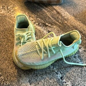 Yeezy 350 boost